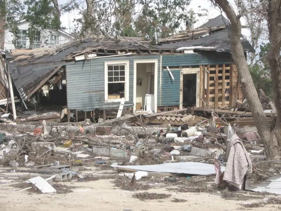 damage to home after huricane katrina