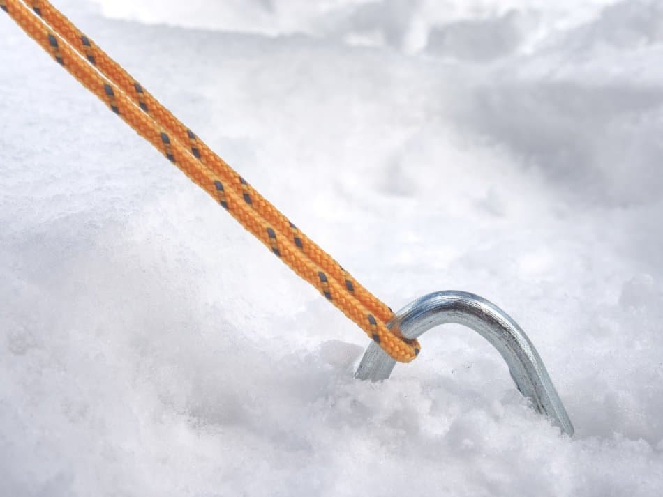 paracord line used for tent anchor in snow